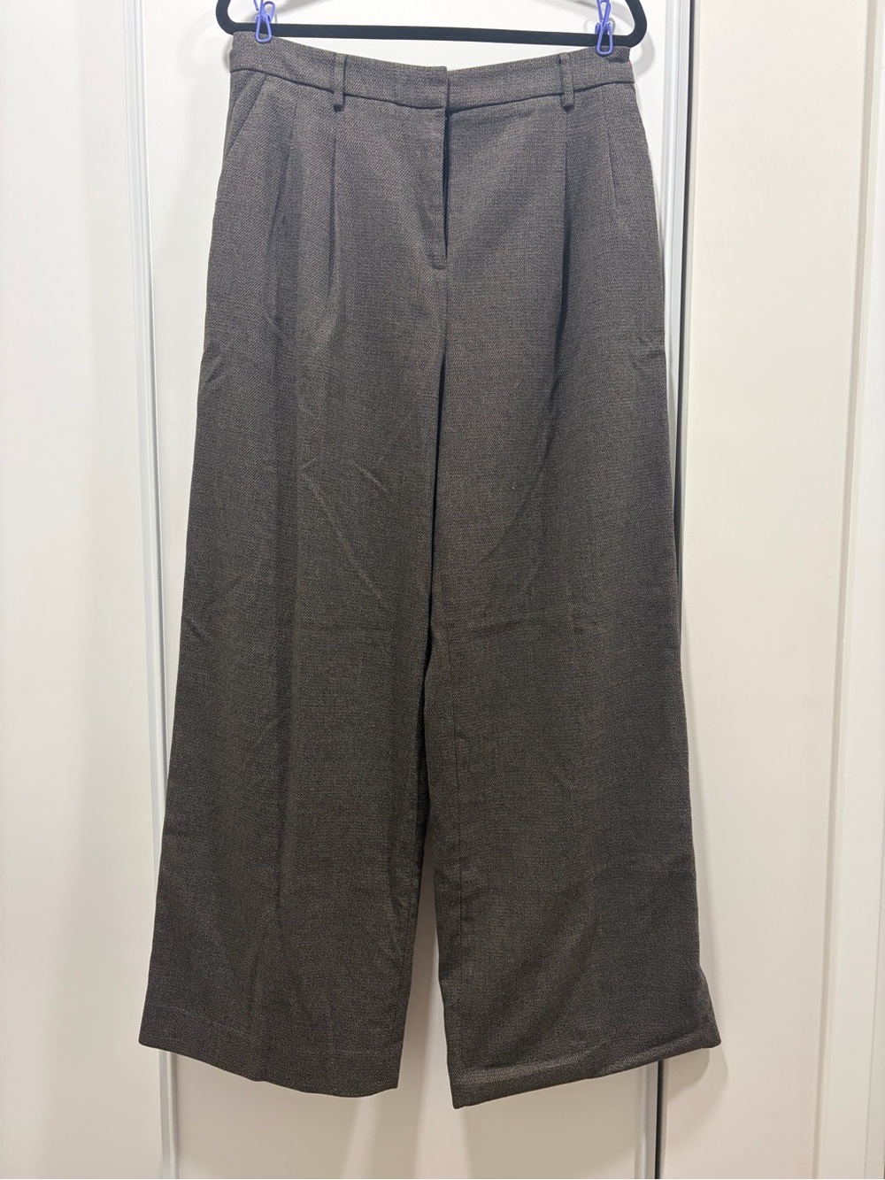 RW&CO. Wide-Leg Dress Pants in Brown Herringbone